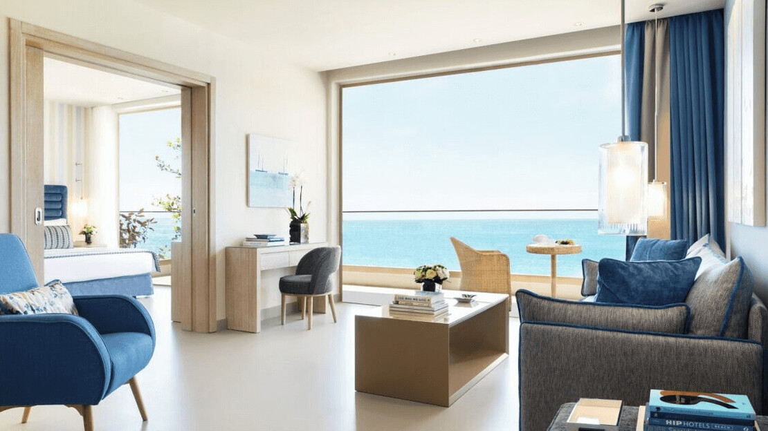 Deluxe 2 Bedroom Family Suite